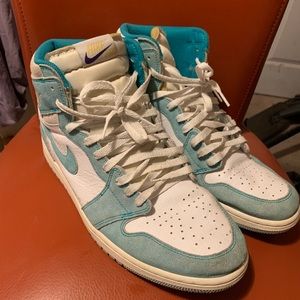 GREAT CONDITION!!!! Retro 1 Turbo Green!!